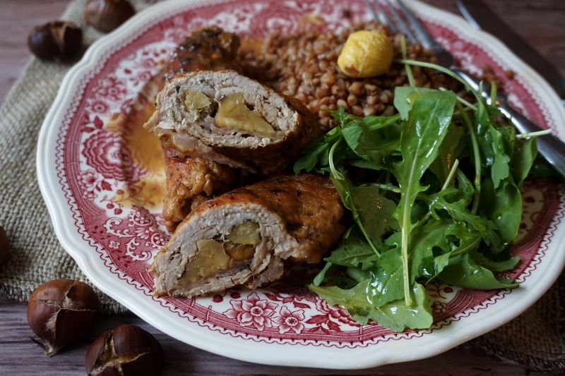 Roladki wieprzowe z kasztanami Roladki wieprzowe z kasztanami