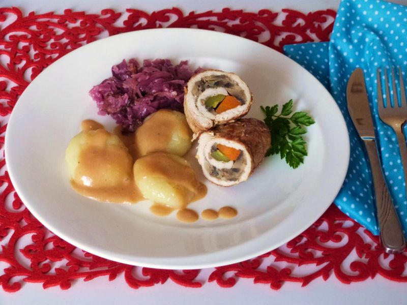 Roladki wieprzowe z pieczarkami