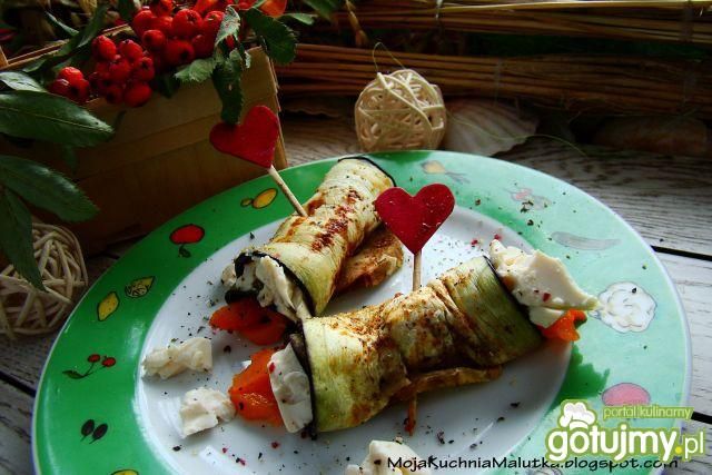 Roladki z bakłażana z pieczoną papryką Roladki z bakłażana z pieczoną papryką