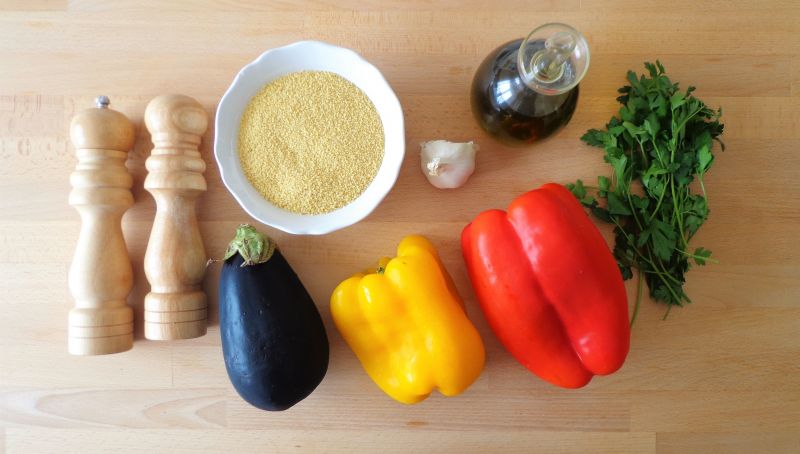 Roladki z bakłażanem, kaszą kuskus i pesto