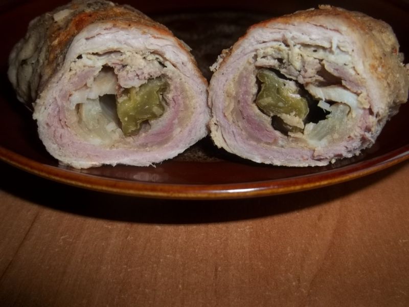 Roladki z boczkiem i ogórkiem kiszonym