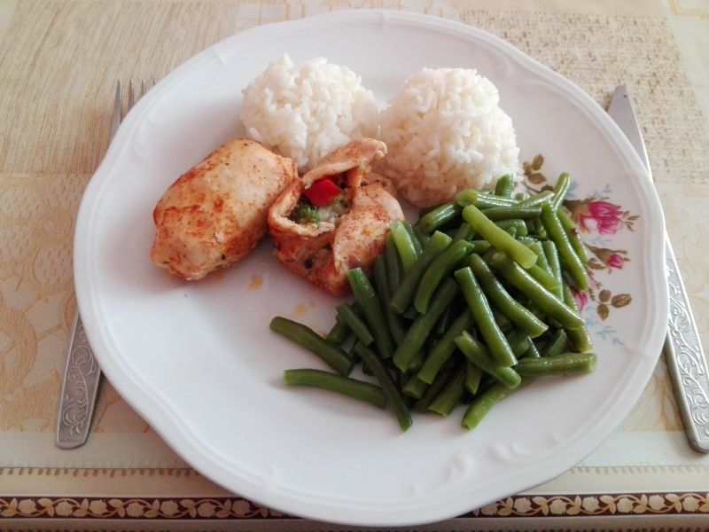 Roladki z brokułem i papryką