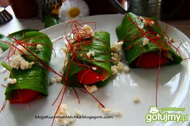 Roladki z czosnku niedźwiedziego  Roladki z czosnku niedźwiedziego