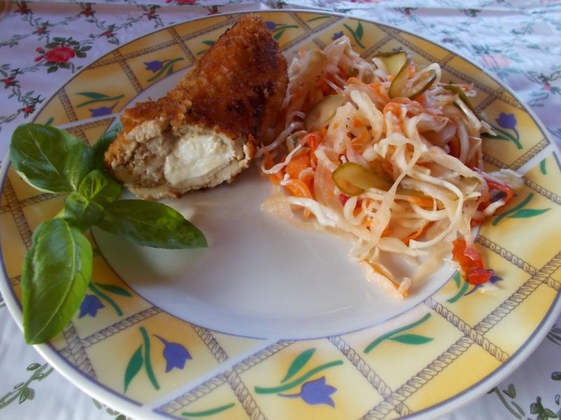 Roladki z fetą, kawą i czosnkiem.