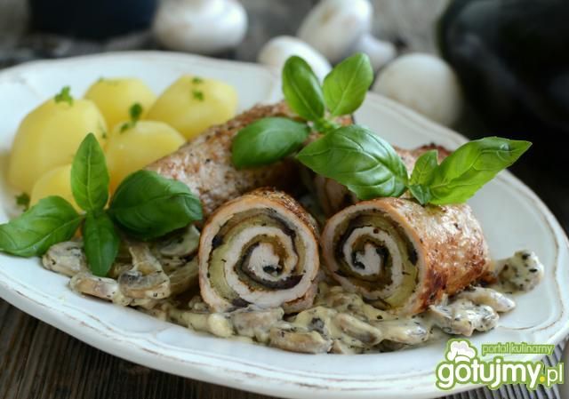 Roladki z grillowanym bakłażanem  Roladki z grillowanym bakłażanem