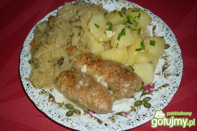 Roladki z grzybami w sosie czosnkowym