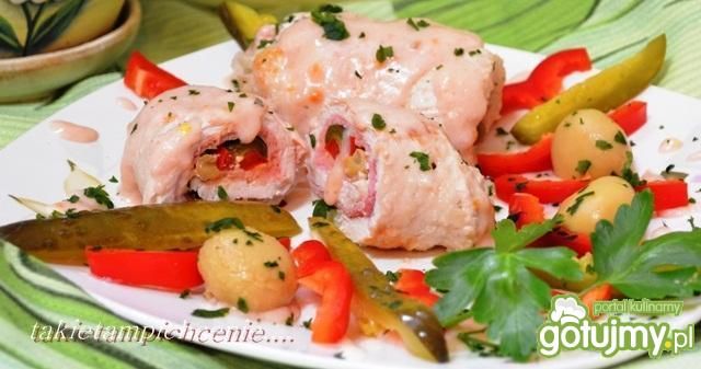 Roladki z indyka z papryką w sosie  Roladki z indyka z papryką w sosie