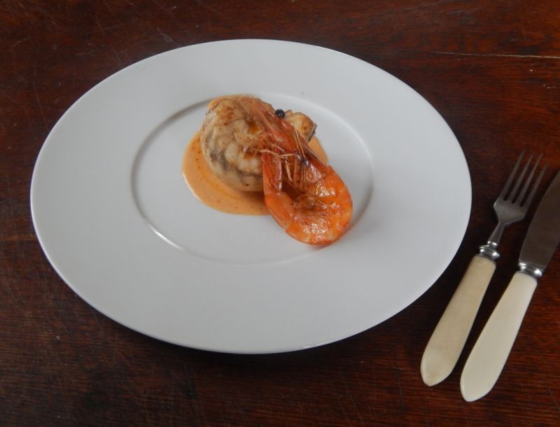 Roladki z jesiotra z sosem krewetkowym Roladki z jesiotra z sosem krewetkowym