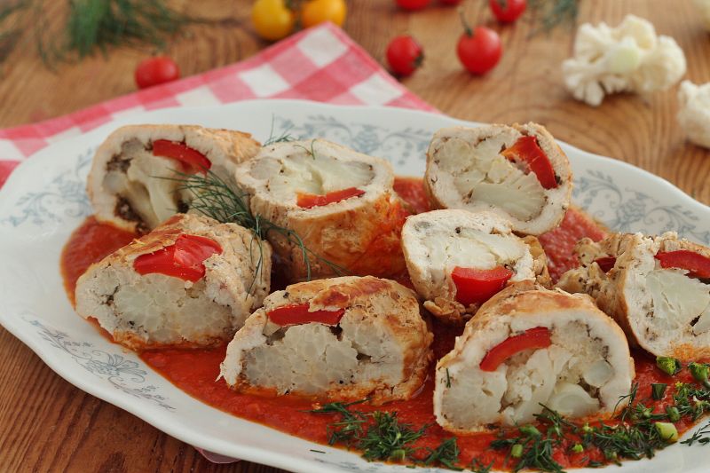 Roladki z kalafiorem w sosie Roladki z kalafiorem w sosie