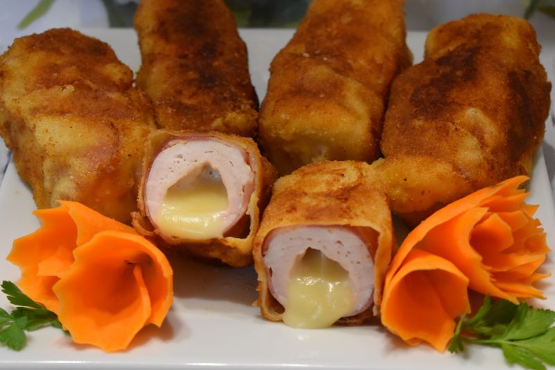 Roladki z kurczaka w boczku Roladki z kurczaka w boczku