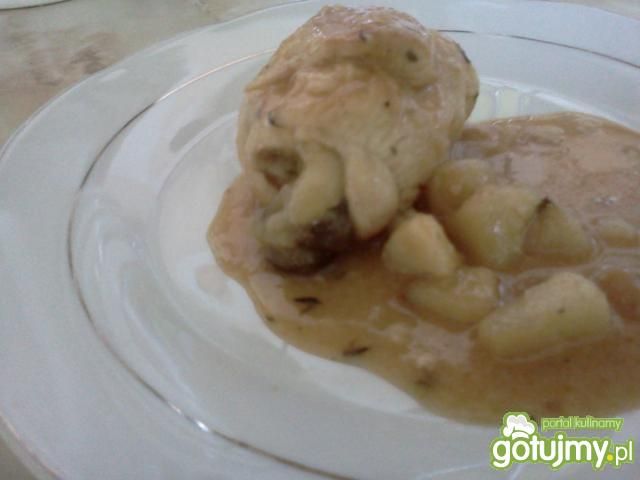 roladki z kurczaka z jabłkami i rodzynka