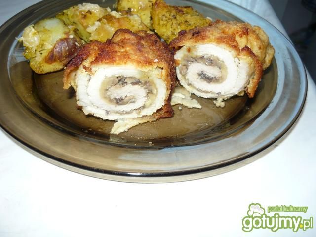 Roladki z kurczaka z pieczarkami i serem Roladki z kurczaka z pieczarkami i serem
