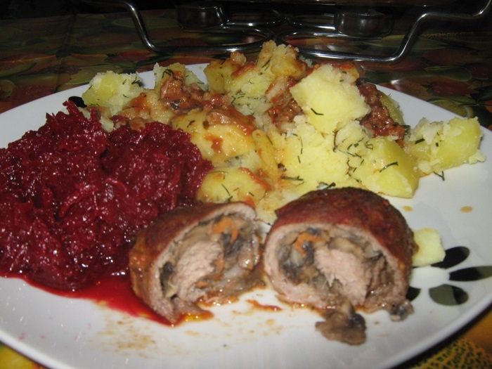 Roladki z łopatki w sosie pomidorowym Roladki z łopatki w sosie pomidorowym