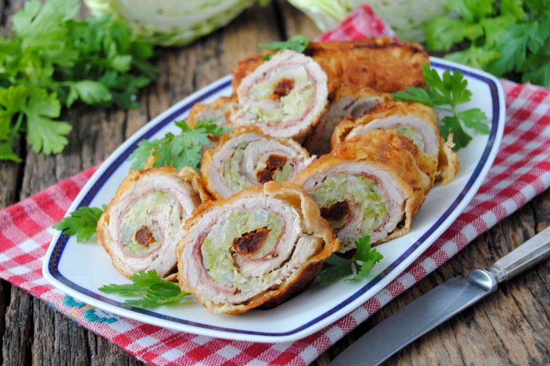 Roladki z młodą kapustą