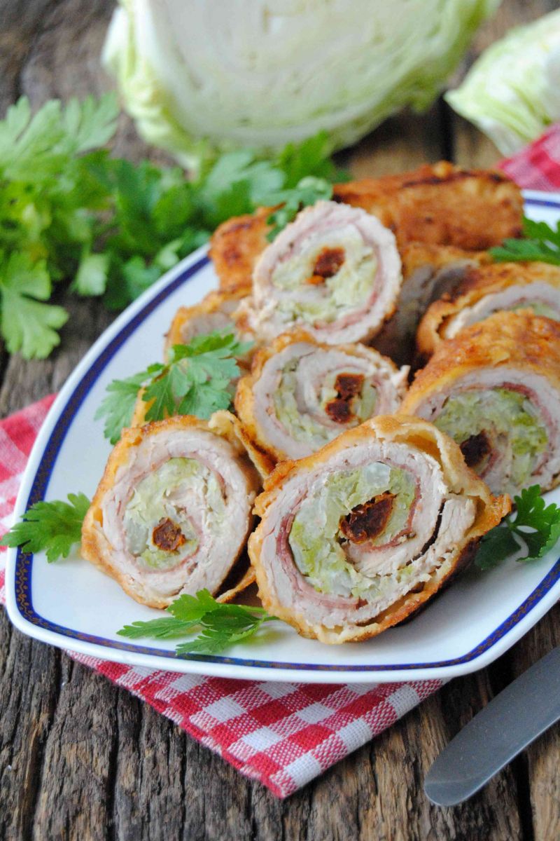 Roladki z młodą kapustą