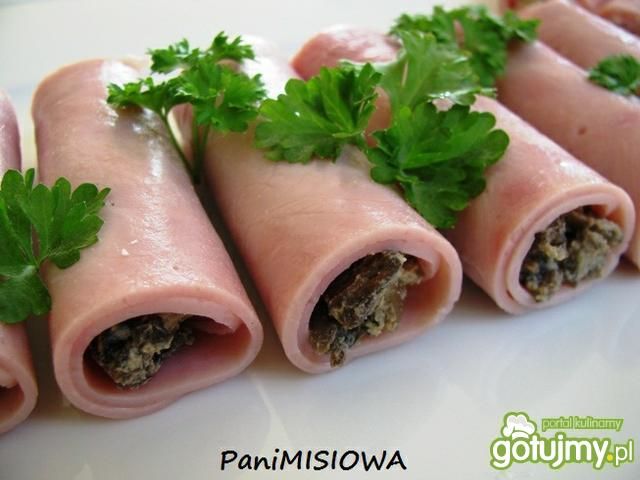 Roladki z nadzieniem pieczarkowym Roladki z nadzieniem pieczarkowym