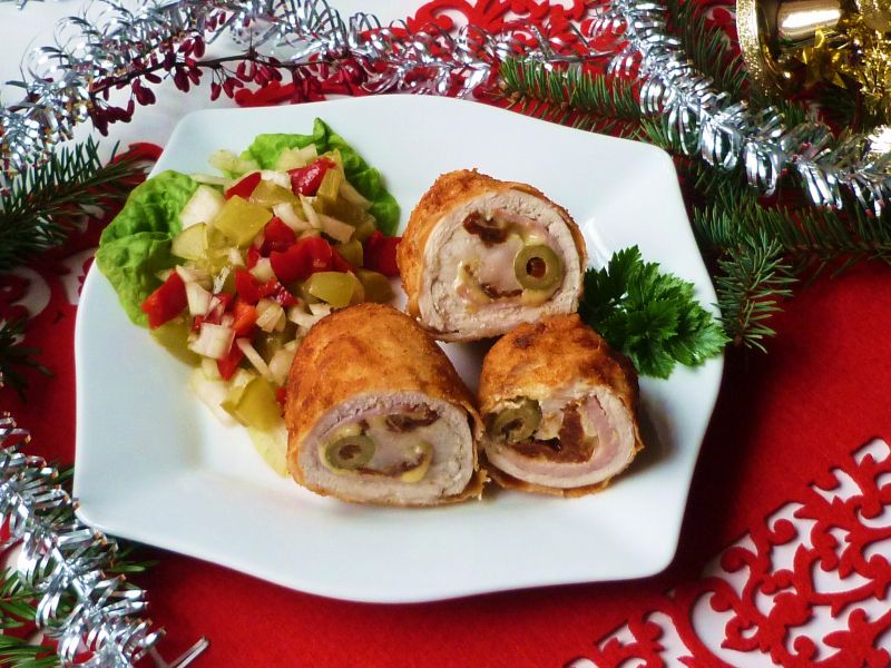 Roladki z oliwkami i serem