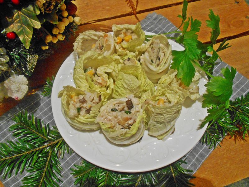 Roladki z pekinki z halibutem  Roladki z pekinki z halibutem