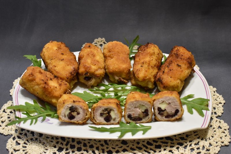 Roladki z pieczarkami i żurawiną