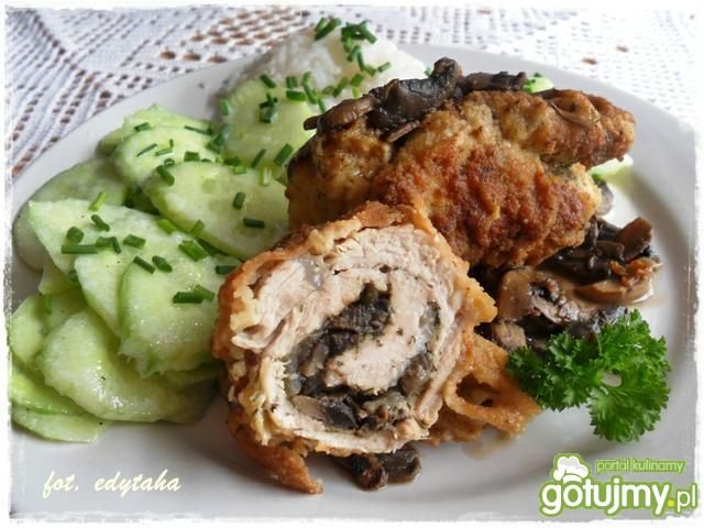 Roladki z pieczarkami na pieczarkach Roladki z pieczarkami na pieczarkach