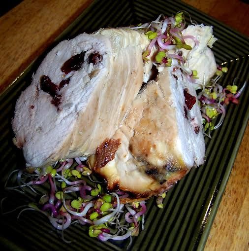 Roladki z piersi kurczaka z żurawiną