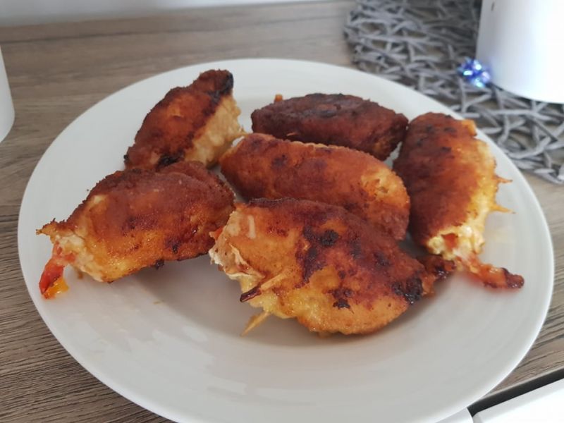 Roladki z piersi z serem i papryką Roladki z piersi z serem i papryką