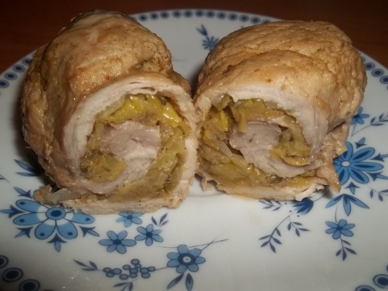 Roladki z porem i ogórkiem kiszonym