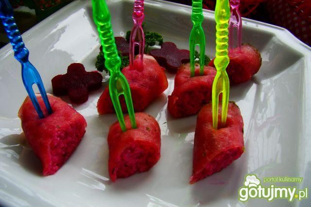 Roladki z różowym kuskusem 