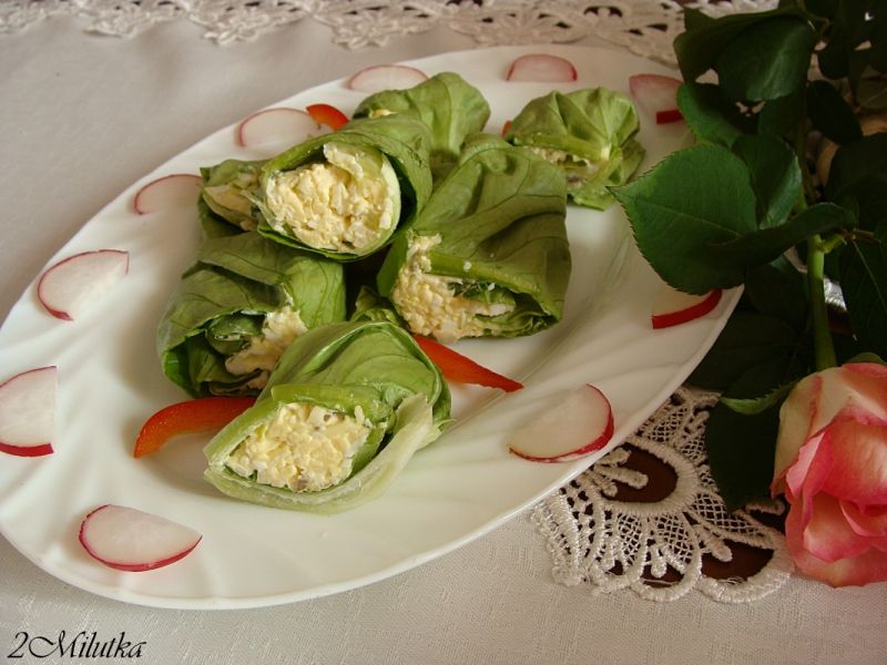 Roladki z sałatą i kaszą kuskus