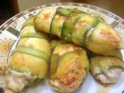 Roladki z serkiem i cukinią