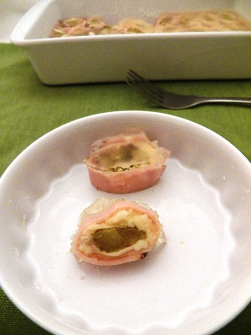 Roladki z szynki i żółtego sera