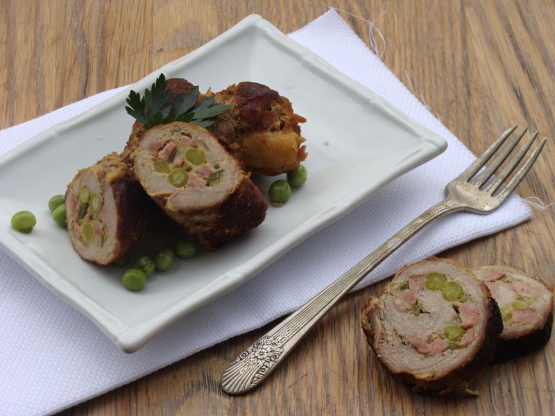 Roladki z szynki z zielonym groszkiem Roladki z szynki z zielonym groszkiem