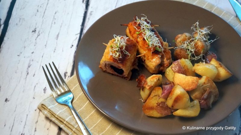 Roladki ze schabu z suszonymi śliwkami  Roladki ze schabu z suszonymi śliwkami