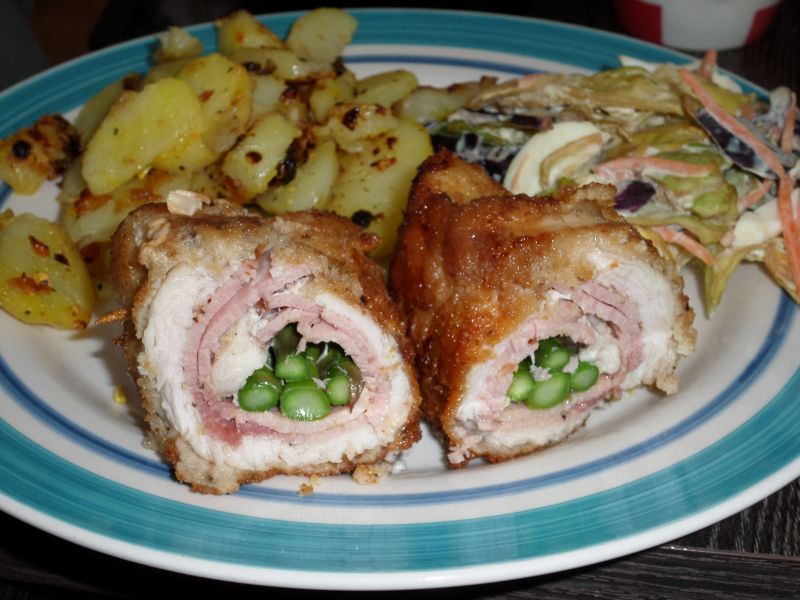 Roladki ze szparagami Roladki ze szparagami