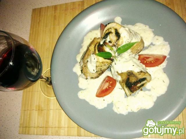 Roladki ze szpinakiem i pomidorami