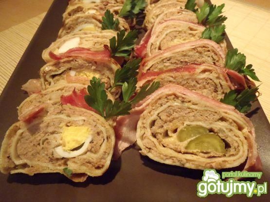 Rolady naleśnikowe z mięsem