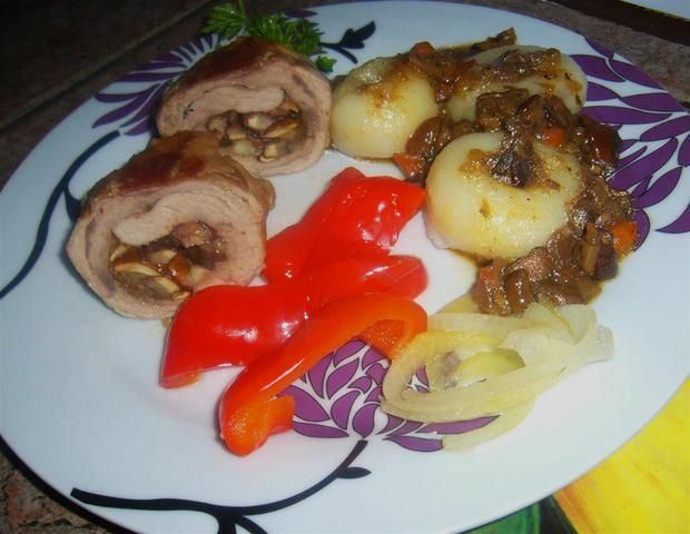 Rolady wieprzowe z grzybami Rolady wieprzowe z grzybami