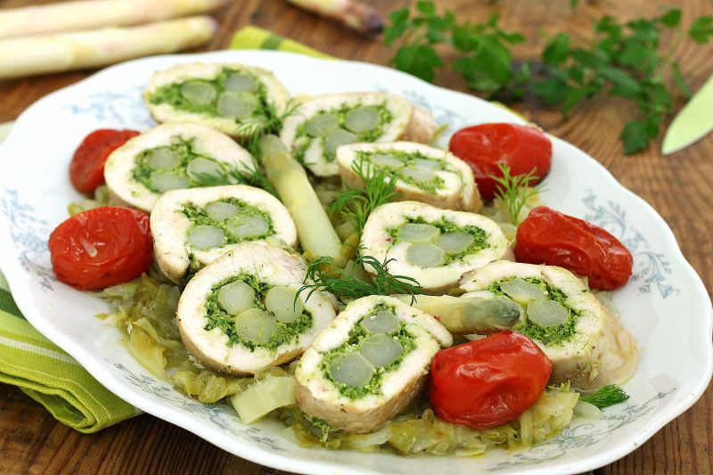 Rolady z pesto i szparagami Rolady z pesto i szparagami