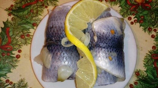 Rolmopsy z cebulką i ogórkiem Rolmopsy z cebulką i ogórkiem