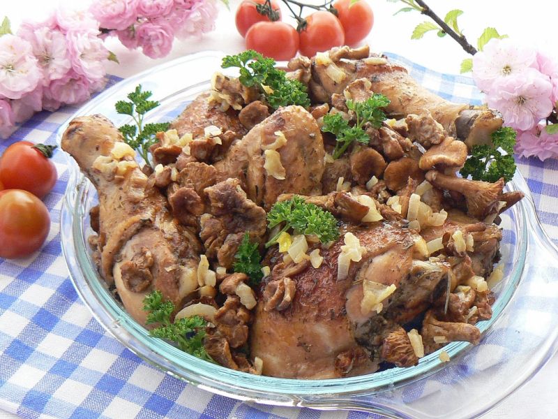 Romans kurczaka z kurkami  Romans kurczaka z kurkami