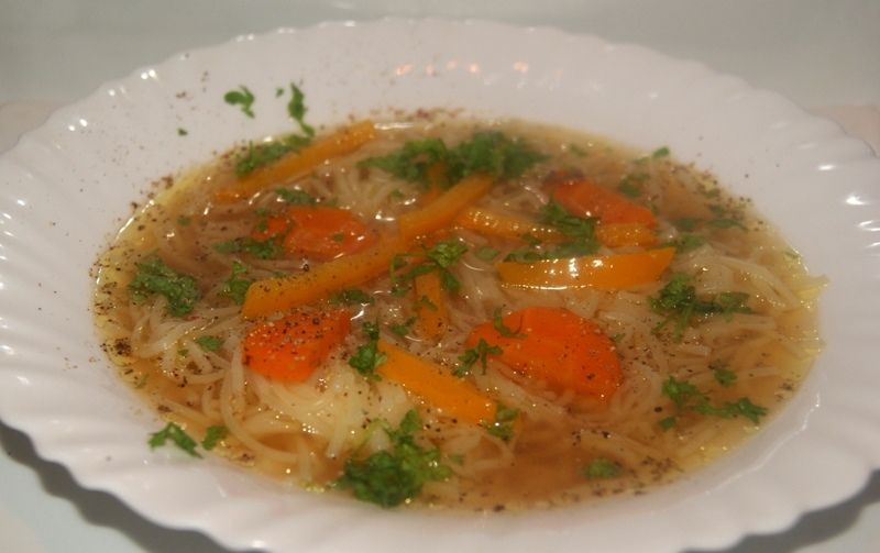 Rosół aromatyzowany świeżą papryką