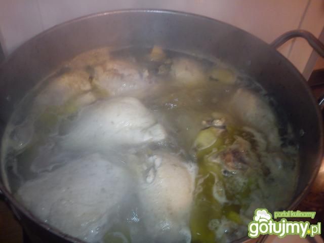 Rosół domowy w naszej rodzinie od lat. Rosół domowy w naszej rodzinie od lat.