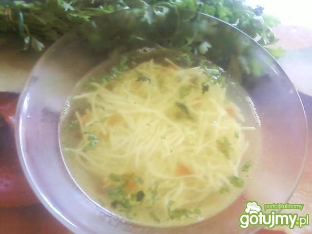 Rosół drobiowy. Rosół drobiowy.