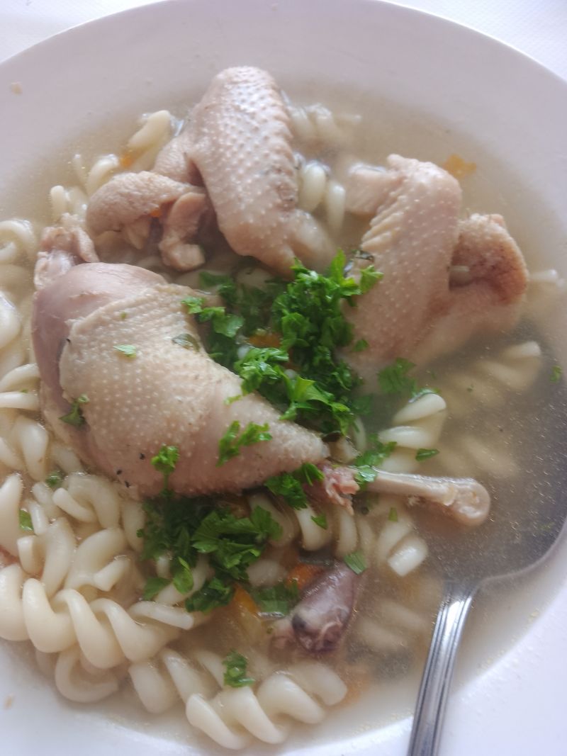 Rosół na mini kurkach, domowy z Patisonami