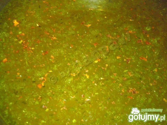Rosół pikanty z estragonem 