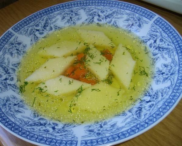 Rosół wieprzowo cielęcy z kostką z kaszy