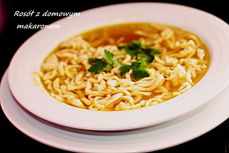 Rosół z domowym makaronem nitki Rosół z domowym makaronem nitki
