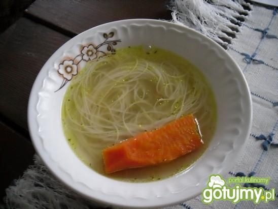 Rosół z gęsi z makaronem ryżowym