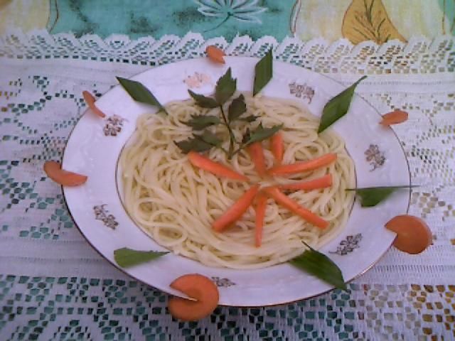 Rosół z surową marchwią                  Rosół z surową marchwią