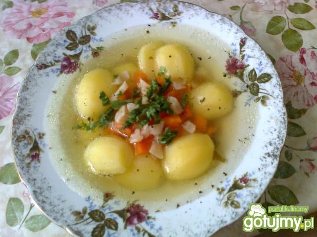 Rosół z ziemniaczkami